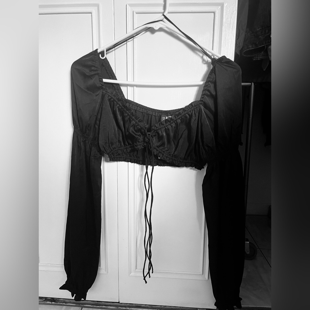 H&M long sleeve crop top